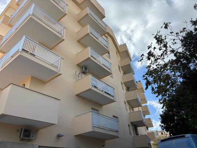 Appartamento in vendita a Palermo