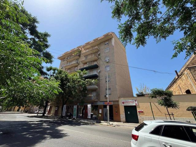 Appartamento in vendita a Palermo