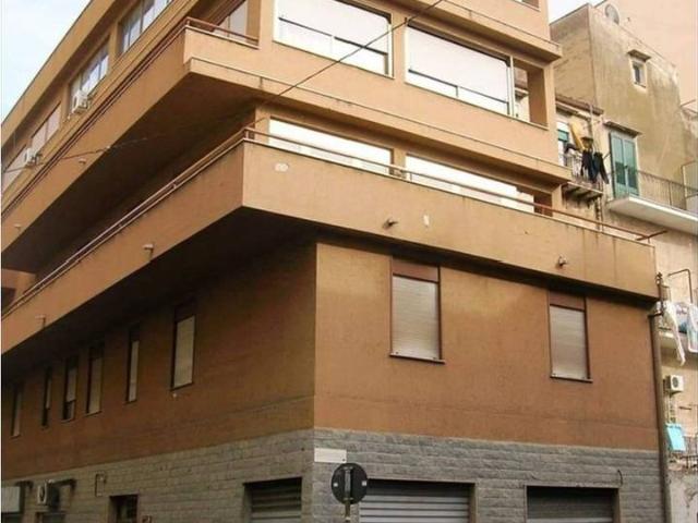 Appartamento in vendita a Palermo