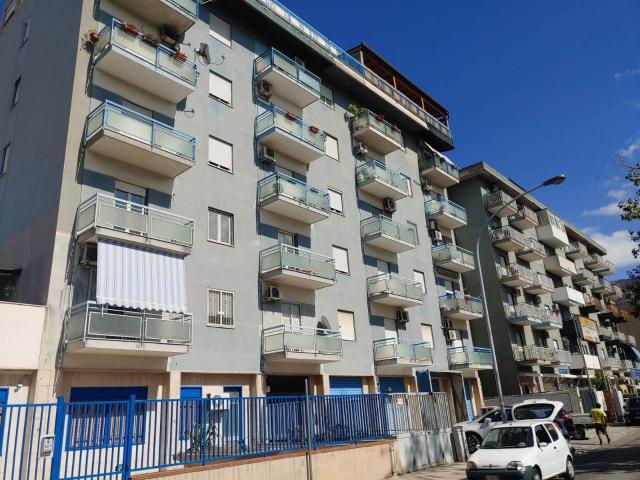 Appartamento in vendita a Palermo