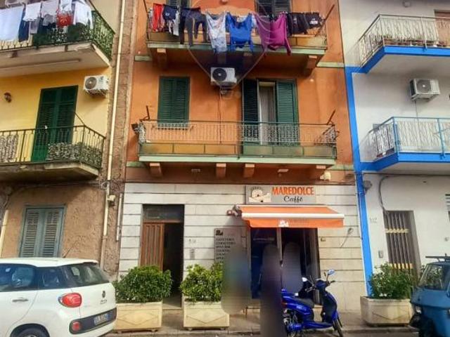 Appartamento in vendita a Palermo