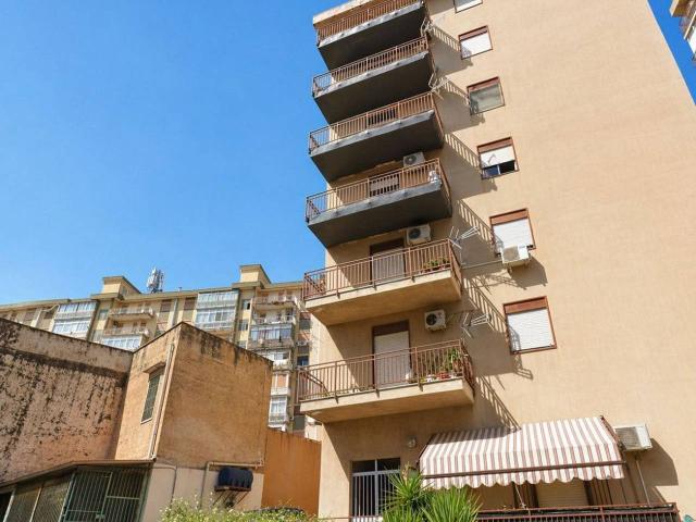 Appartamento in vendita a Palermo