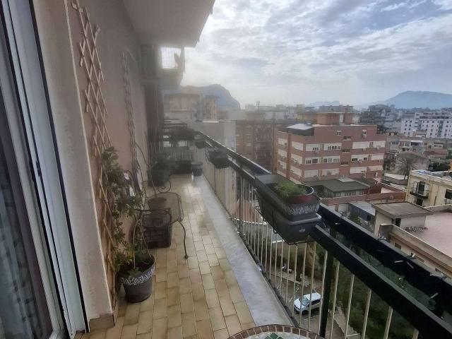Appartamento in vendita a Palermo