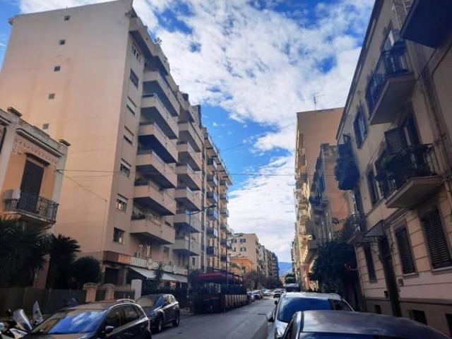 Appartamento in vendita a Palermo