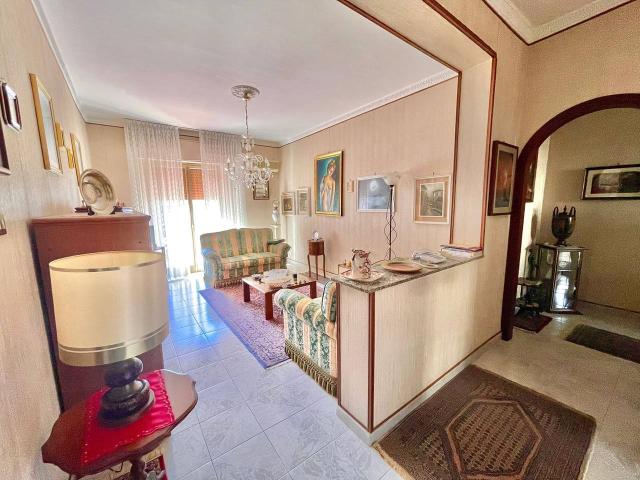 Appartamento in vendita a Palermo