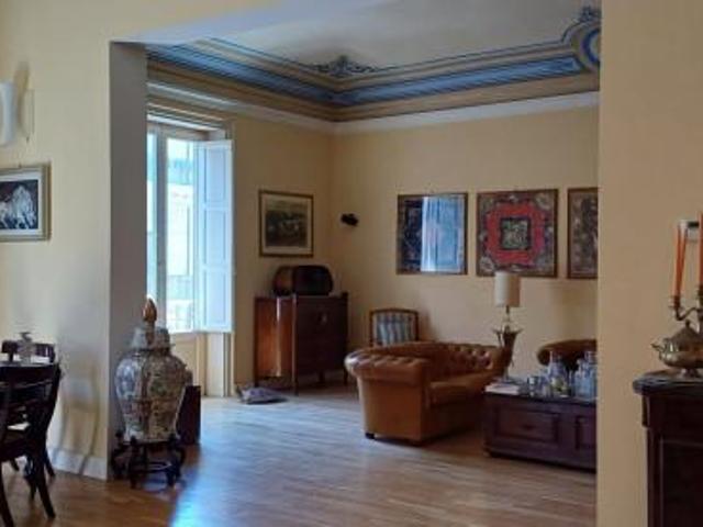 Appartamento in vendita a Palermo