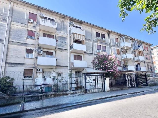 Appartamento in vendita a Palermo, Michelangelo