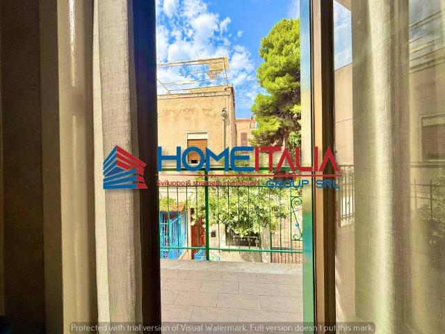Appartamento in vendita a Palermo via Delfini, Mondello Valdesi
