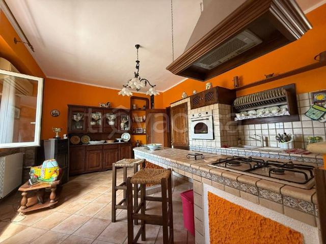 Appartamento in vendita a Palermo via Emiro Giafar, 6, Sperone