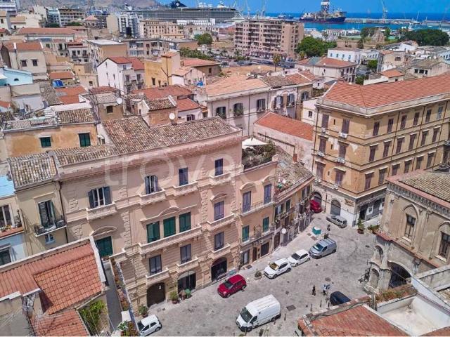 Appartamento in vendita a Palermo via Giovanni Meli, 39, Castellammare