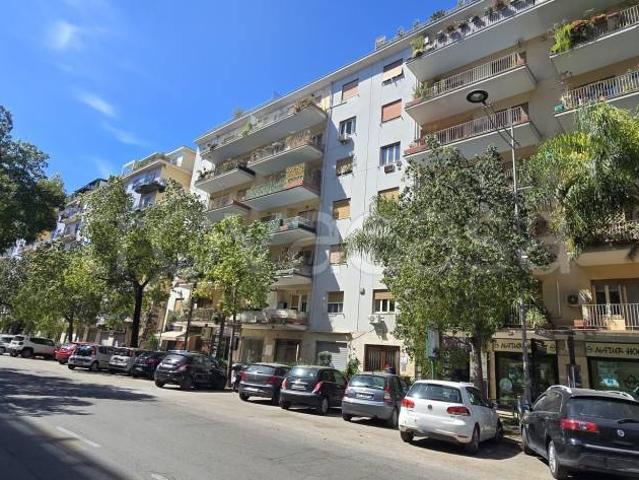 Appartamento in vendita a Palermo via Giuseppe Sciuti, 222, Notarbartolo Sciuti
