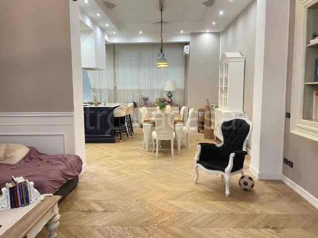 Appartamento in vendita a Palermo via Torino, Kalsa