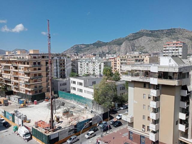 Appartamento in vendita a Palermo viale delle Alpi, 28, Giotto Galilei Palagonia