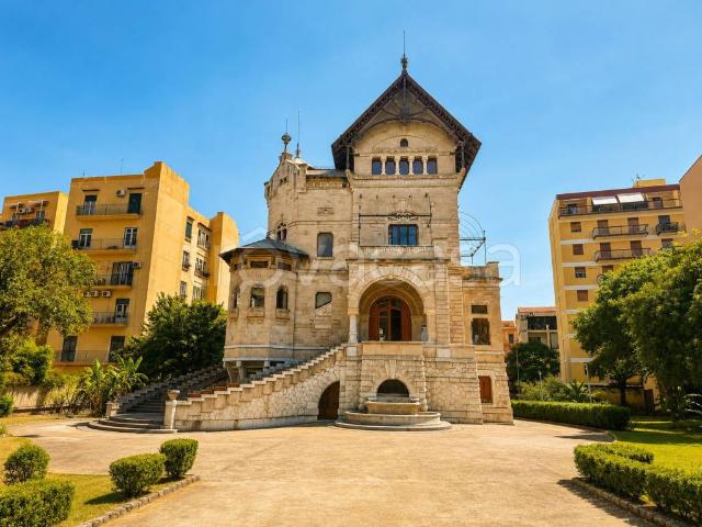 Appartamento in vendita a Palermo viale Regina Margherita, Zisa