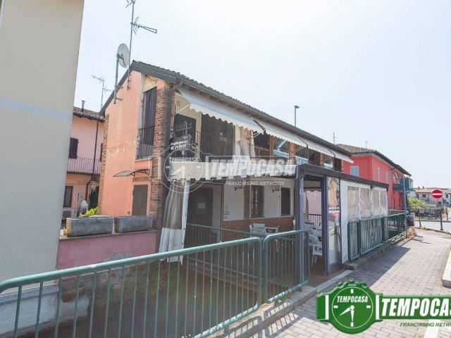 Appartamento in vendita a Pandino CR