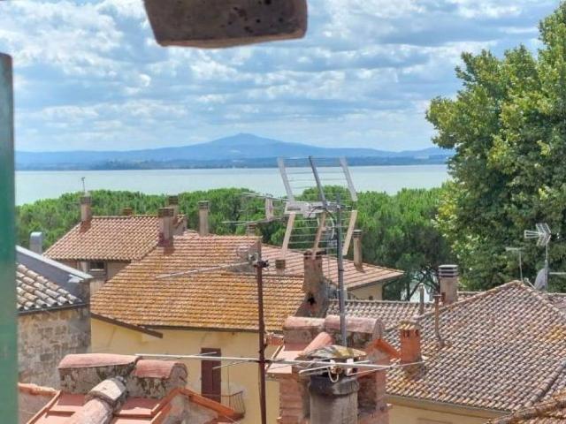 Appartamento in vendita a Passignano sul Trasimeno PG