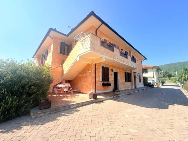 Appartamento in vendita a Passignano sul Trasimeno PG