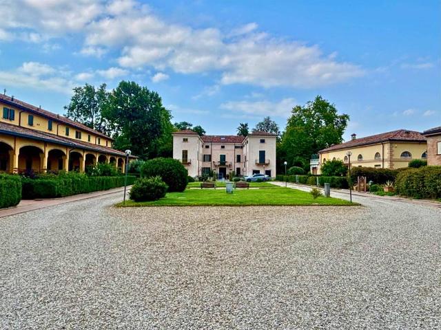 Appartamento in vendita a Parma PR