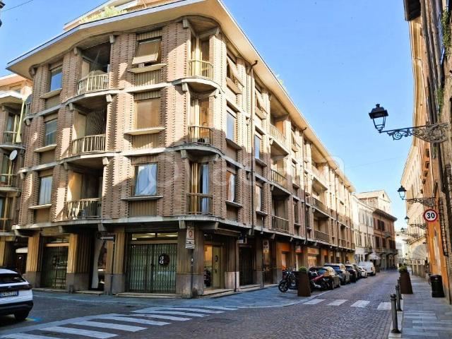 Appartamento in vendita a Parma strada 22 Luglio, 52, Centro Storico