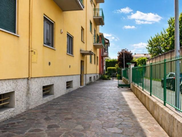 Appartamento in vendita a Parma via buffolara