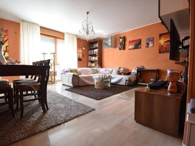 Appartamento in vendita a Parma
