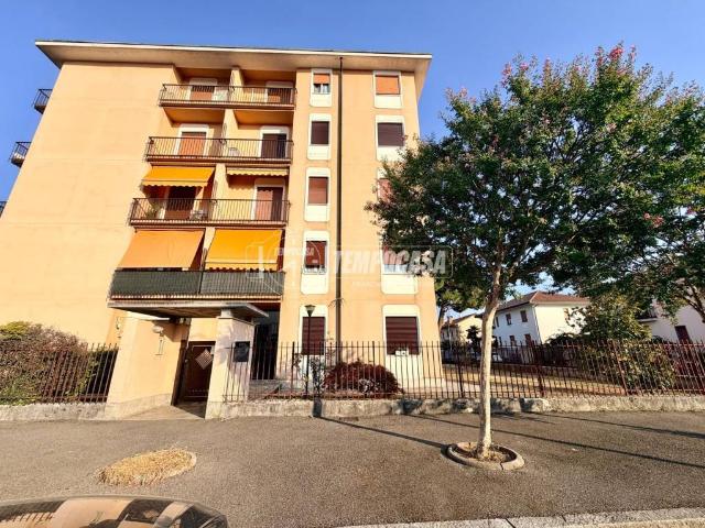 Appartamento in vendita a Parabiago MI