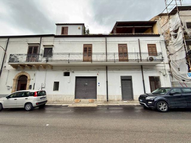 Appartamento in vendita a Partinico PA