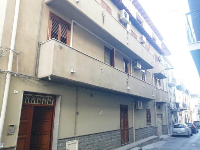 Appartamento in vendita a Partinico PA