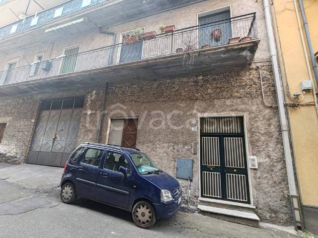 Appartamento in vendita a Paternò via Liguria, 12