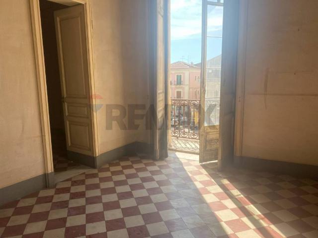 Appartamento in vendita a Paternò via teatro, 10