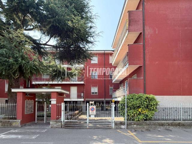 Appartamento in vendita a Paullo MI