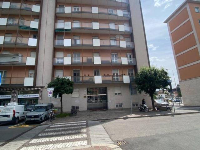 Appartamento in vendita a Pavia PV