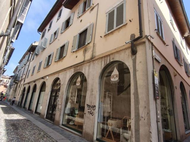 Appartamento in vendita a Pavia PV