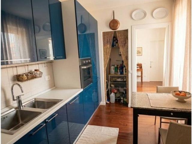Appartamento in vendita a Pavia