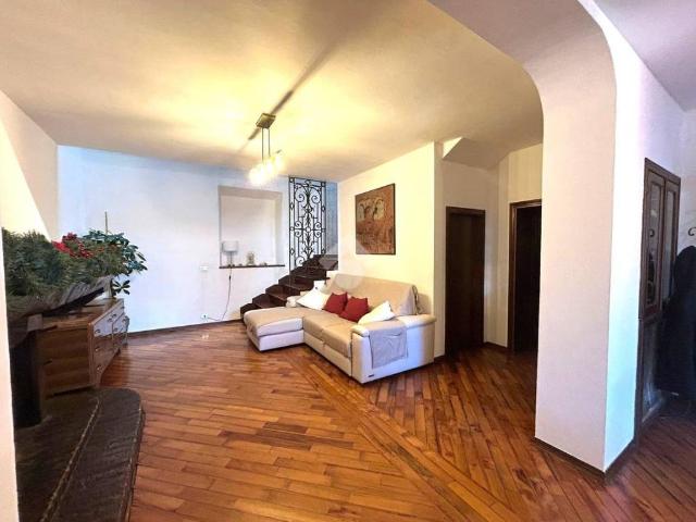 Appartamento in vendita a Pavullo nel Frignano via Giardini, 91