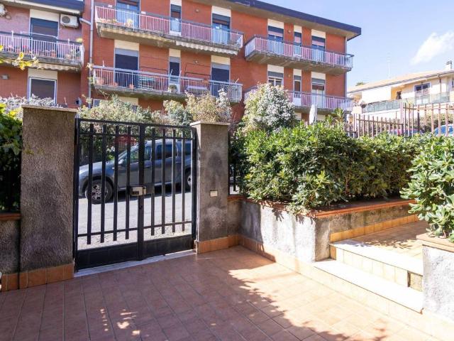 Appartamento in vendita a Pedara CT