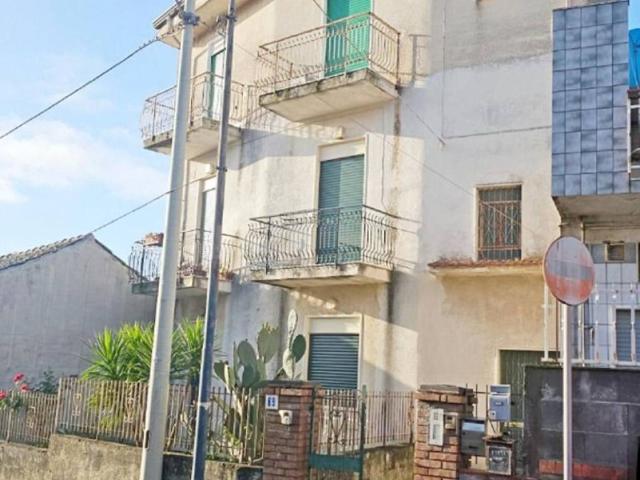 Appartamento in vendita a Pedara CT