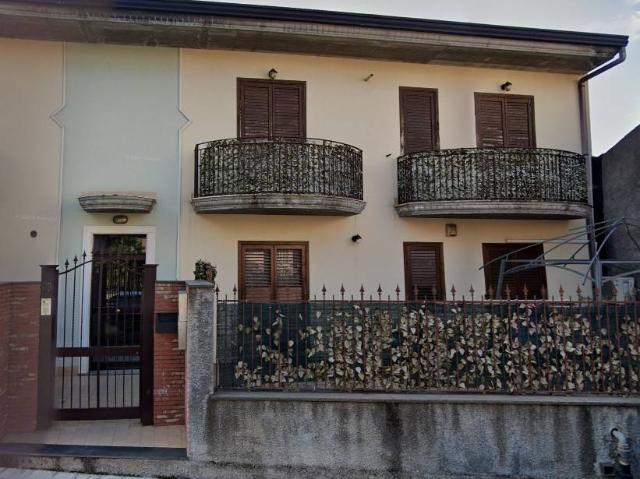 Appartamento in vendita a Pedara CT