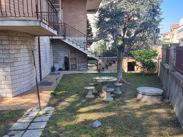 APPARTAMENTO in VENDITA a PESARO Pesaro di 4 vani