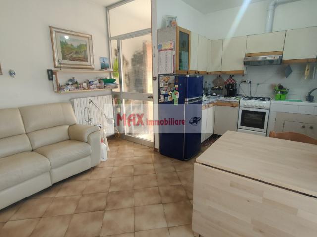 APPARTAMENTO in VENDITA a PESARO Pesaro di 4 vani