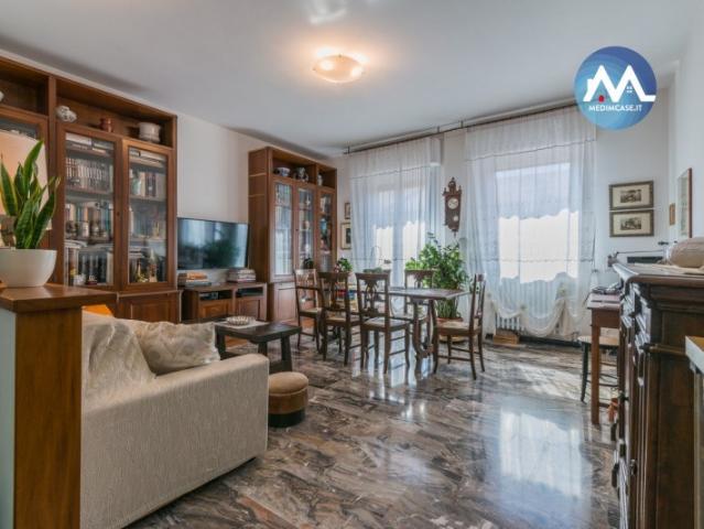 Appartamento in vendita a Pesaro piazza Francesco Redi