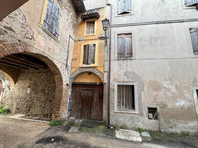 Appartamento in vendita a Pescantina VR