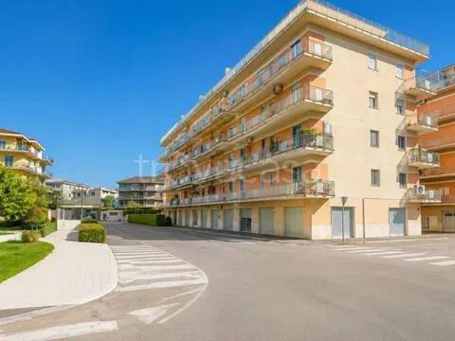Appartamento in vendita a Pescara, Porto Turistico