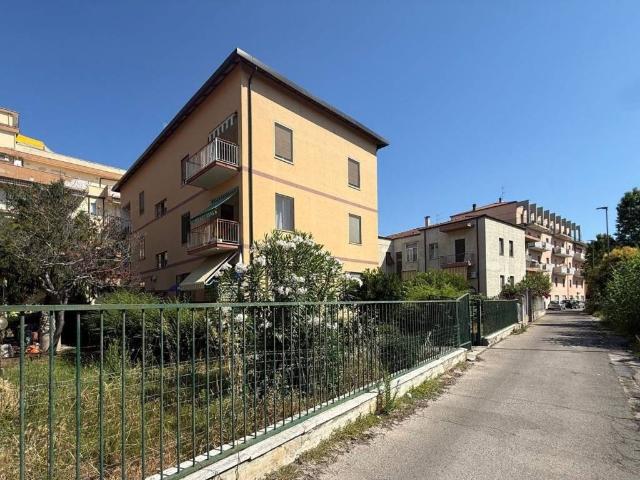 Appartamento in vendita a Pescara PE
