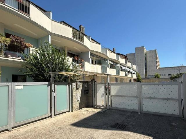 Appartamento in vendita a Pescara via Musone, 16, Tirino