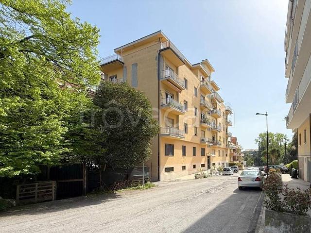 Appartamento in vendita a Pescara via Raffaele Leporta, Colli Gesuiti