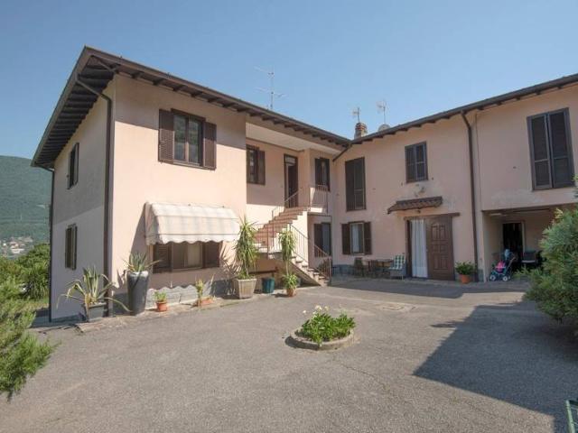 Appartamento in vendita a Pescate LC