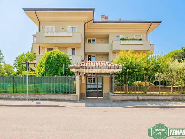 Appartamento in vendita a Peschiera Borromeo MI