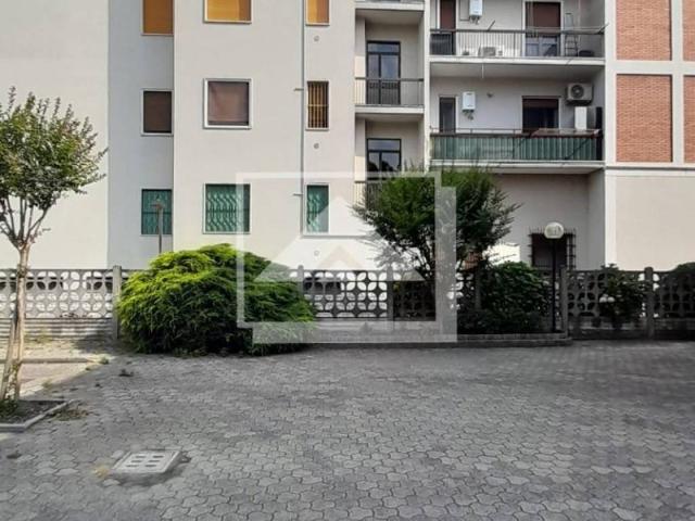 Appartamento in vendita a Peschiera Borromeo MI