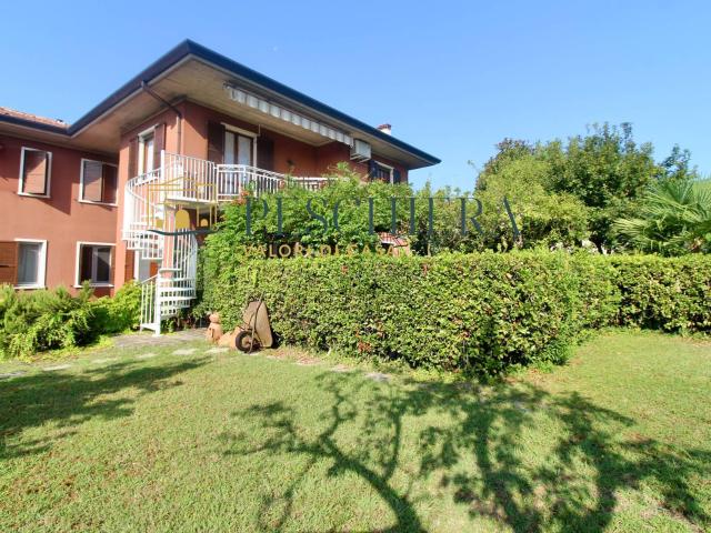 Appartamento in vendita a Peschiera del Garda, Generica